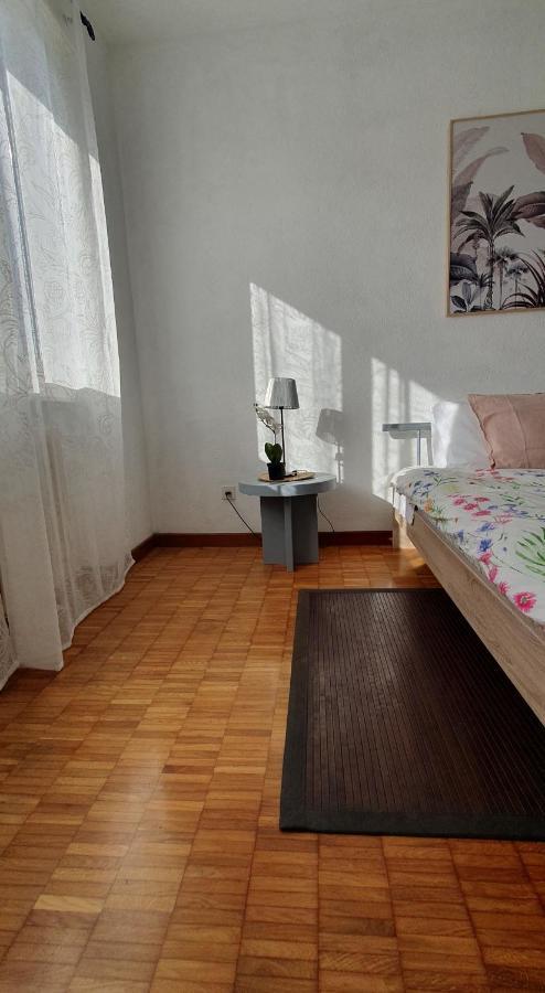 Charming Penthouse Near Como Lake Chiasso Luaran gambar