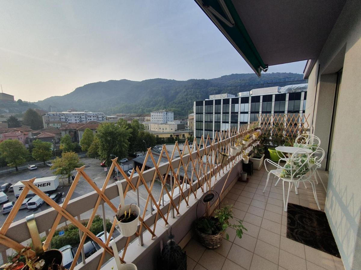 Charming Penthouse Near Como Lake Chiasso Luaran gambar
